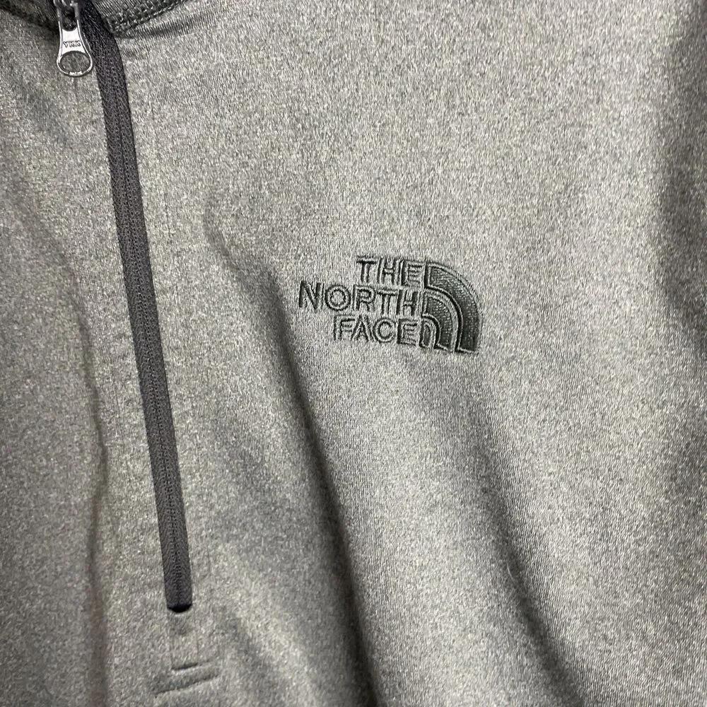 North‎ Face Pullover